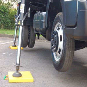 Outrigger Pad Hi-Viz 400 x 400 x 40